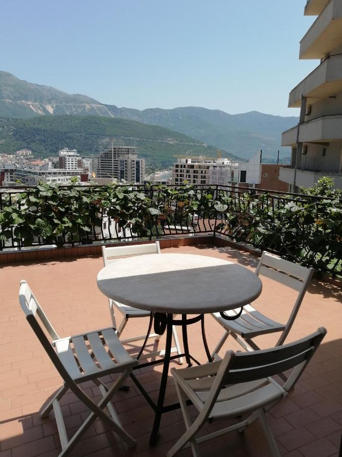 Lovely Apartment With Big Terrace In Будва Экстерьер фото